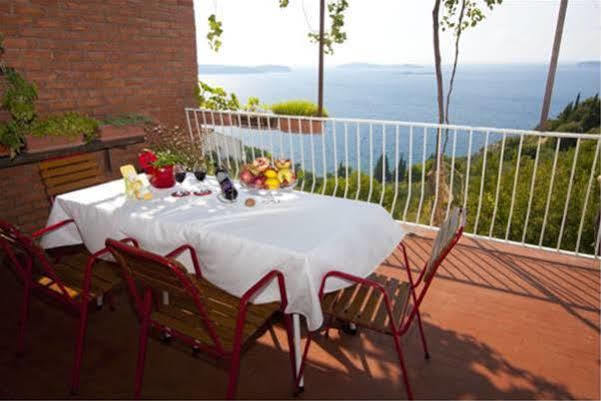 Guest House Burin Млини Екстериор снимка