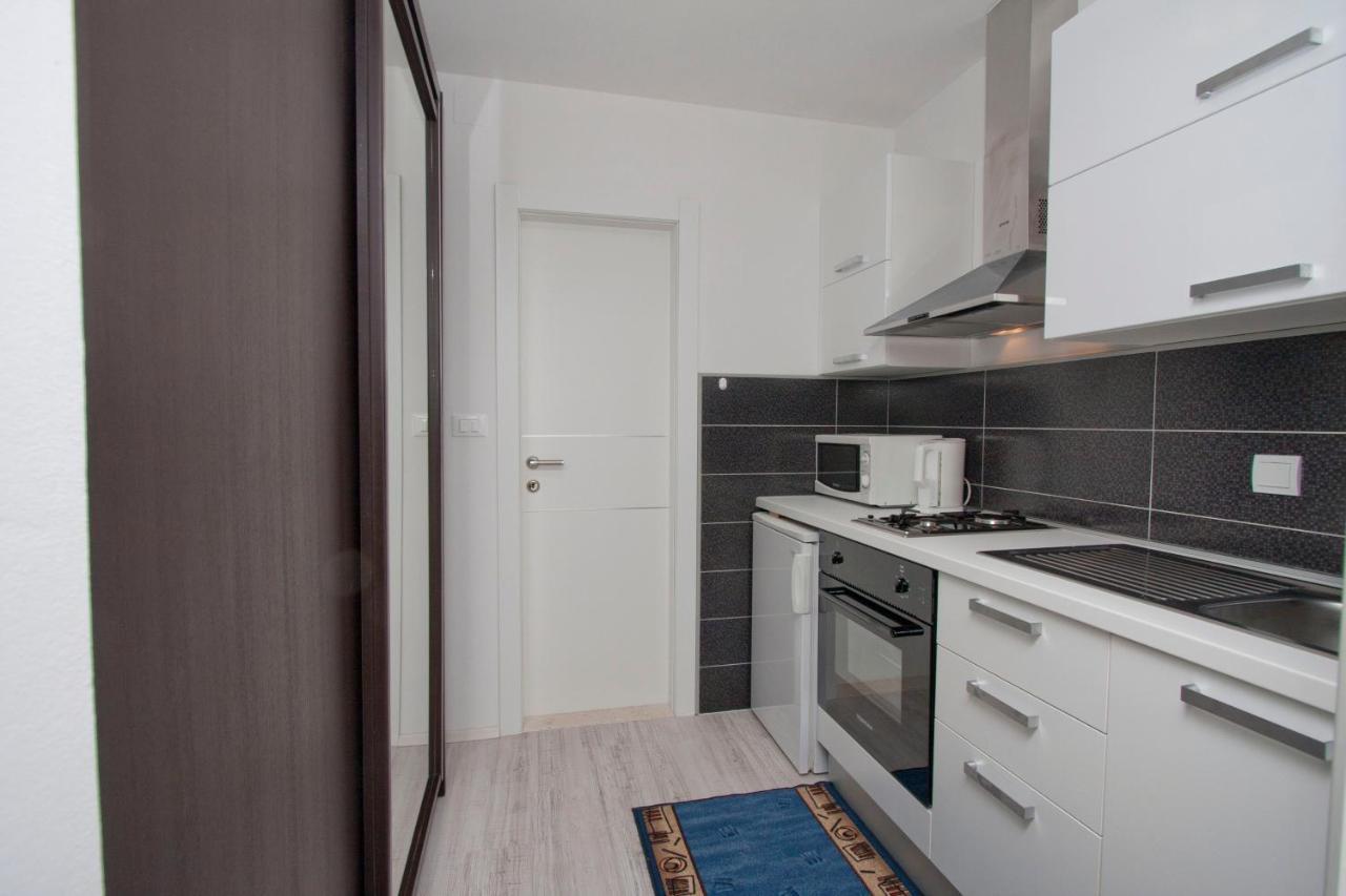 Guest House Burin Млини Екстериор снимка