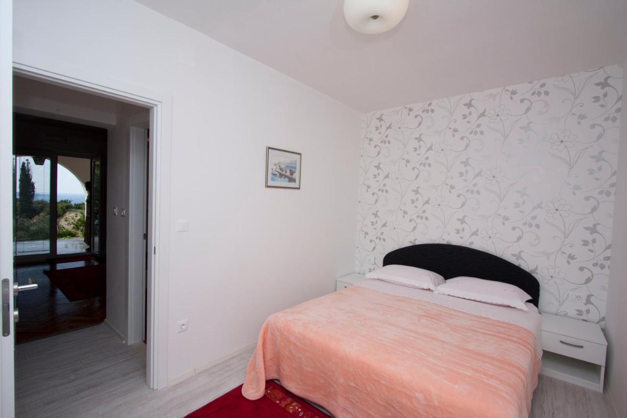 Guest House Burin Млини Екстериор снимка