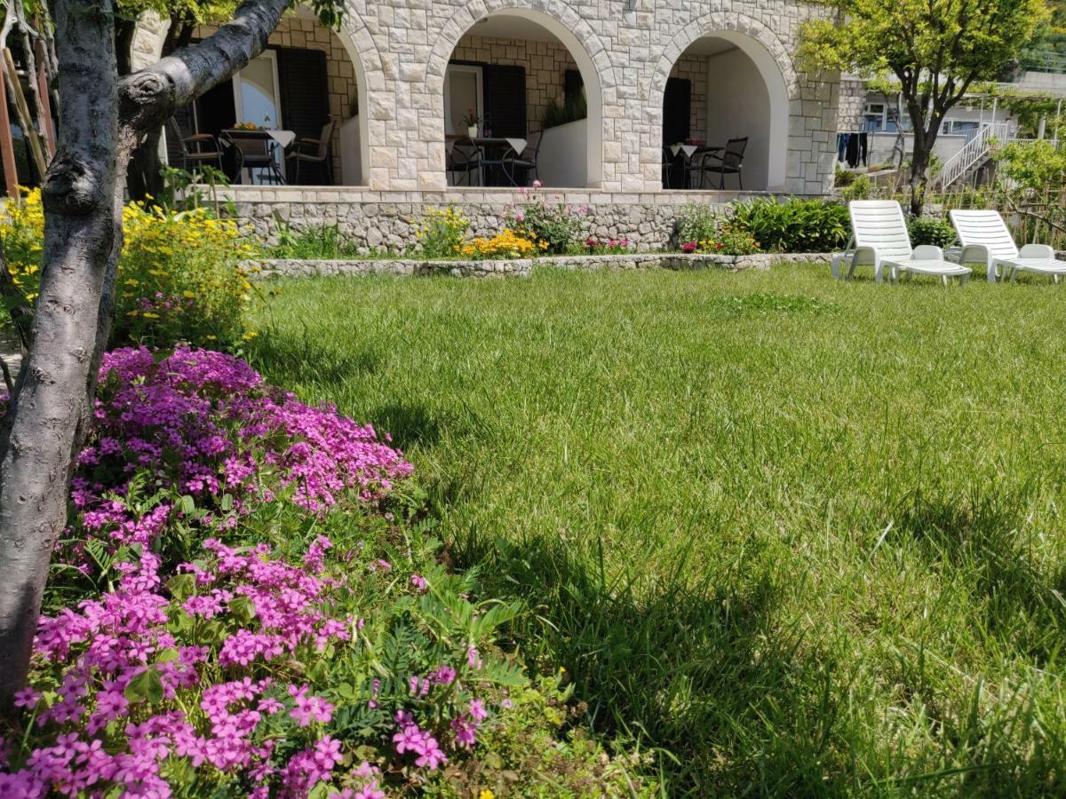 Guest House Burin Млини Екстериор снимка